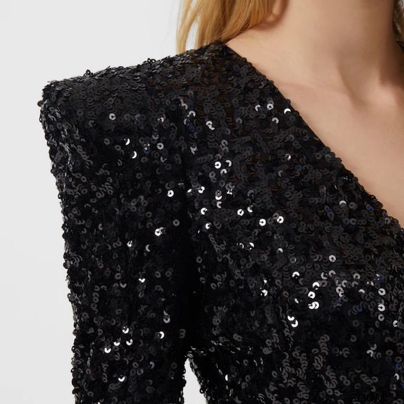 PERFECT CONNECTION DRESS - Picture 8 of 11